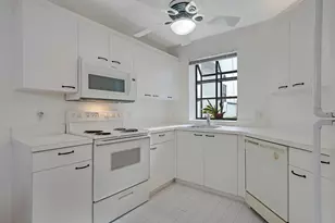 5135 Floria Dr, Boynton Beach, FL 33437 - Photo 10