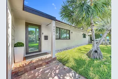 2601 NE 18th Street, Pompano Beach, FL 33062 - Photo 2