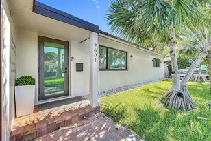 2601 NE 18th St, Pompano Beach, FL 33062 - Photo 2