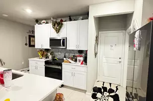 5646 SE Edgewater Cir, Stuart, FL 34997 - Photo 6