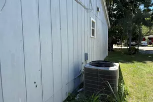 332 Fleming Ave, Greenacres, FL 33463 - Photo 6