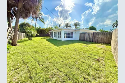 2370 NE 4th Avenue, Boca Raton, FL 33431 - Photo 26