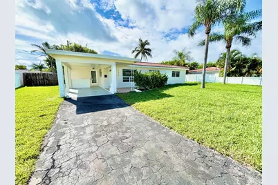 2370 NE 4th Avenue, Boca Raton, FL 33431 - Photo 2