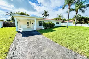 2370 NE 4th Ave, Boca Raton, FL 33431 - Photo 2
