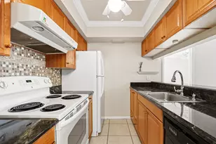 7091 Golf Colony 203 Ct Unit, Lake Worth, FL 33467 - Photo 8