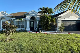 981 SW McComkle Ave, Port Saint Lucie, FL 34953 - Photo 2