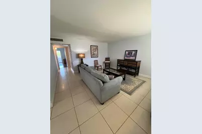 52 Flanders B, Delray Beach, FL 33484 - Photo 2