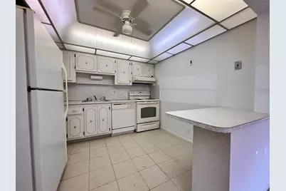 103 Wellington M, West Palm Beach, FL 33417 - Photo 4