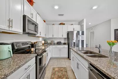 435 SW Fields Avenue, Port Saint Lucie, FL 34953 - Photo 10