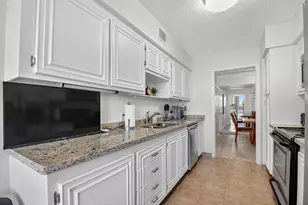 3400 N Ocean 405 Dr Unit, Riviera Beach, FL 33404 - Photo 12