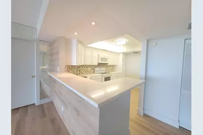 2425 Presidential Way, Unit #603, West Palm Beach, FL 33401 - Photo 10