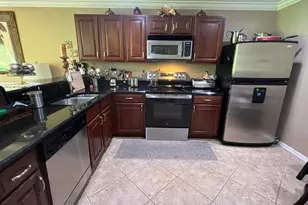 2218 SW Marshfield Ct, Port Saint Lucie, FL 34953 - Photo 10