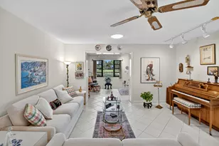 2455 NW 10th St, Delray Beach, FL 33445 - Photo 20