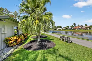 2455 NW 10th St, Delray Beach, FL 33445 - Photo 4
