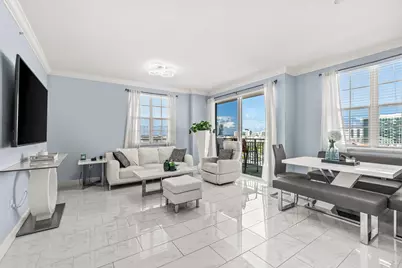 616 Clearwater Park Road, Unit #1402, West Palm Beach, FL 33401 - Photo 2