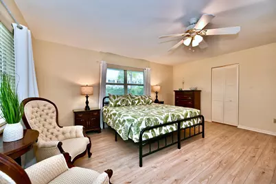 129 Alhambra Place, West Palm Beach, FL 33405 - Photo 16