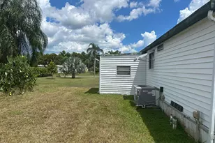 2649 SW Thunderbird Tr, Stuart, FL 34997 - Photo 6