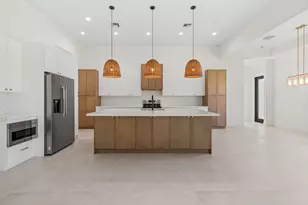 632 SE Seahouse Dr, Port Saint Lucie, FL 34983 - Photo 6