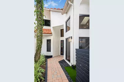 2435 Windsor Way Court, Wellington, FL 33414 - Photo 4