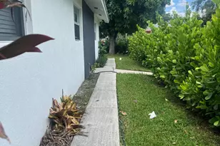 2016 Dock St, West Palm Beach, FL 33401 - Photo 10