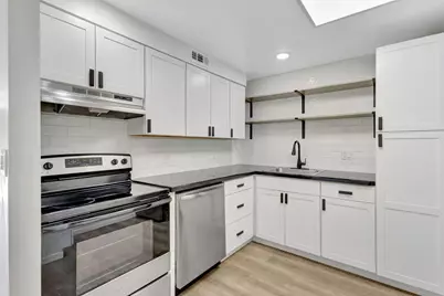 500 Executive Center Drive, Unit #3-J, West Palm Beach, FL 33401 - Photo 4