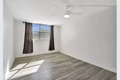 500 Executive Center Drive, Unit #3-J, West Palm Beach, FL 33401 - Photo 26