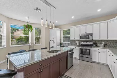 9885 Woodworth Court, Wellington, FL 33414 - Photo 16