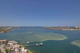 2650 Lake Shore Dr, Riviera Beach, FL 33404 - Photo 24