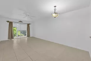 150 Lake Meryl Dr, West Palm Beach, FL 33411 - Photo 10