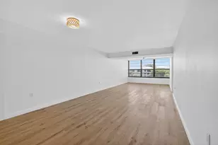 3710 Whitehall Dr, West Palm Beach, FL 33401 - Photo 20