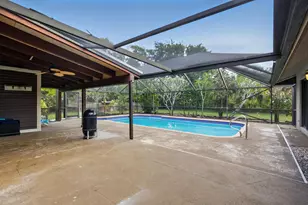 16319 E Burns Dr, The Acreage, FL 33470 - Photo 38