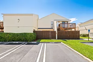 641 Executive Center Dr, West Palm Beach, FL 33401 - Photo 1