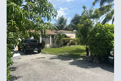 565 NW 143rd Street, Miami, FL 33168 - Photo 4