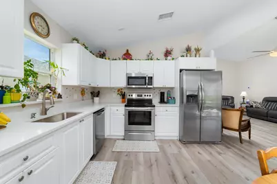 453 SW Talquin Lane, Port Saint Lucie, FL 34986 - Photo 10