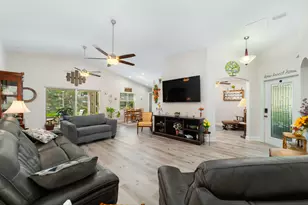 453 SW Talquin Ln, Port Saint Lucie, FL 34986 - Photo 6