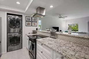 13334 Polo Club Road Unit, Wellington, FL 33414 - Photo 10