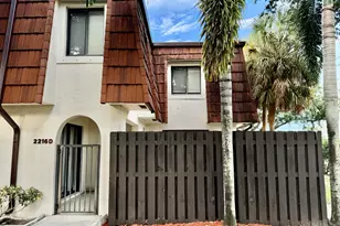 2216 White Pine Cir, Greenacres, FL 33415 - Photo 4