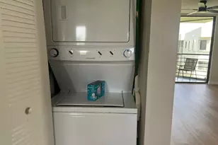 3138 Via Poinciana, Lake Worth, FL 33467 - Photo 14