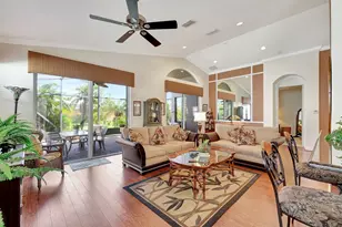 11484 SW Mountain Ash Cir, Port Saint Lucie, FL 34987 - Photo 4
