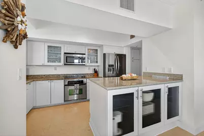 275 NW Flagler Avenue, Unit #204, Stuart, FL 34994 - Photo 12