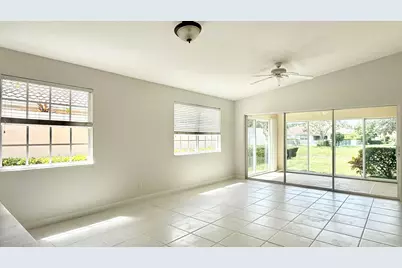 7701 Pine Island Way, West Palm Beach, FL 33411 - Photo 6