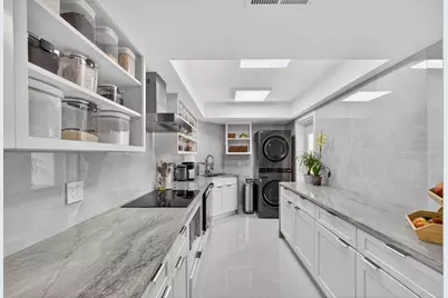 1731 Presidential Way #C-203, West Palm Beach, FL 33401 - Photo 14