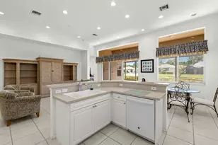 10910 Grande Blvd W, West Palm Beach, FL 33412 - Photo 10