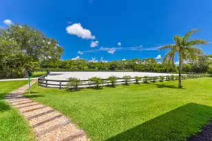 2780 Skipiks Way, Wellington, FL 33470 - Photo 4