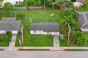 2118 SW Airoso Blvd, Port Saint Lucie, FL 34984 - Photo 2