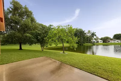 182 SW 164th Avenue, Pembroke Pines, FL 33027 - Photo 16