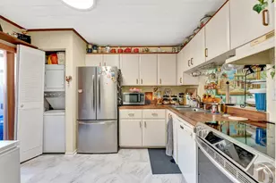814 Banks Rd, Coconut Creek, FL 33063 - Photo 2