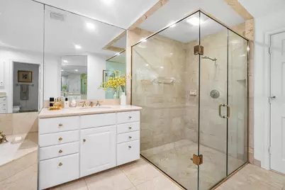 240 Miraflores Drive, Palm Beach, FL 33480 - Photo 16