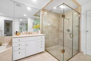 240 Miraflores Dr, Palm Beach, FL 33480 - Photo 16