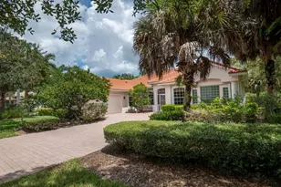 4629 NW Royal Oak Dr, Jensen Beach, FL 34957 - Photo 2